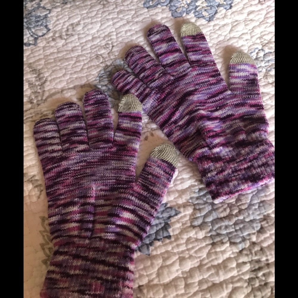 Touch screen gloves